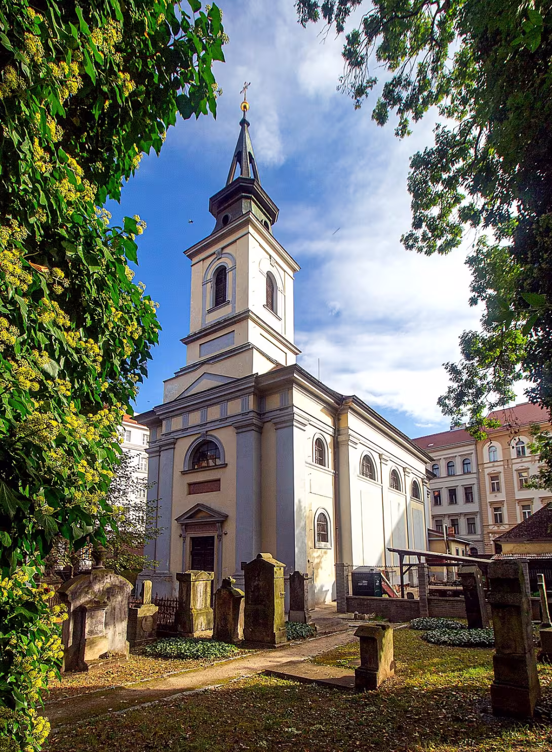 Kostel Nejsvětější Trojice na Smíchově