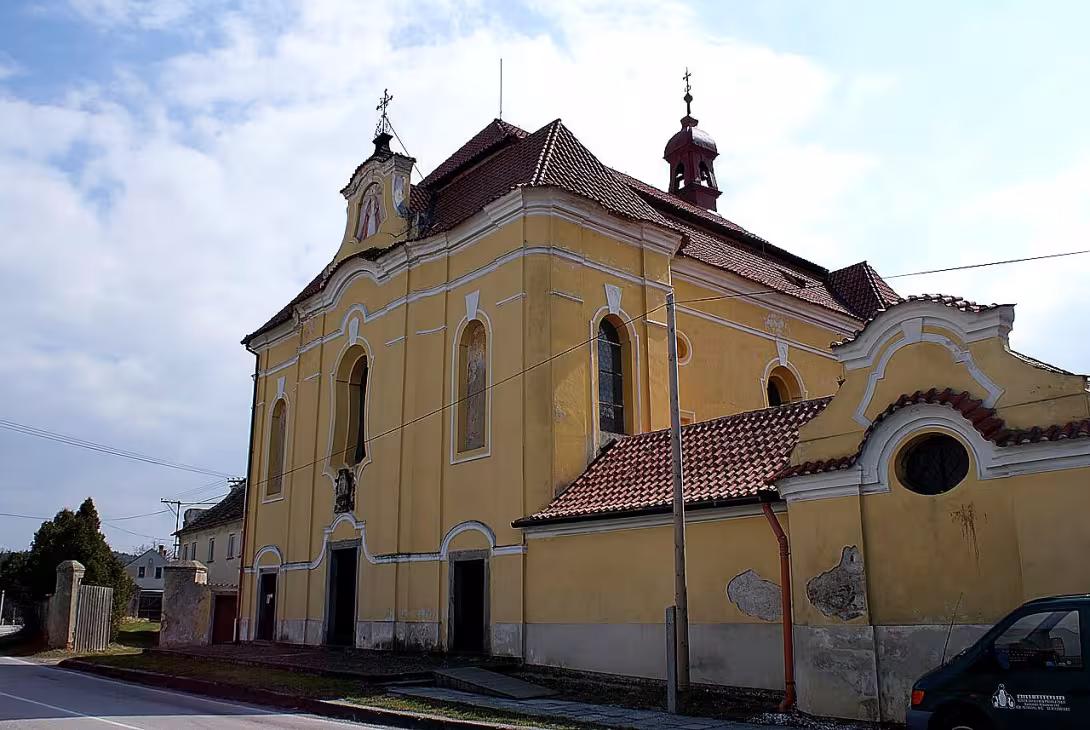 Kostel Panny Marie Bolestné (Přední Ptákovice)