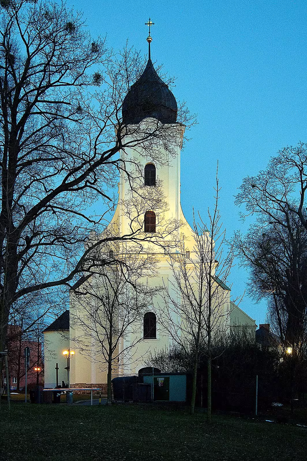 Kostel svatého Jana Křtitele (Hlučín)