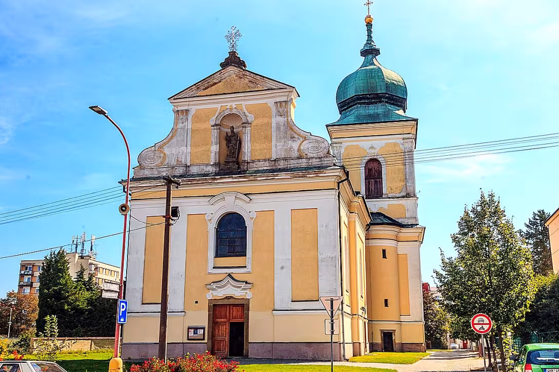 Kostel svatého Martina (Holice)