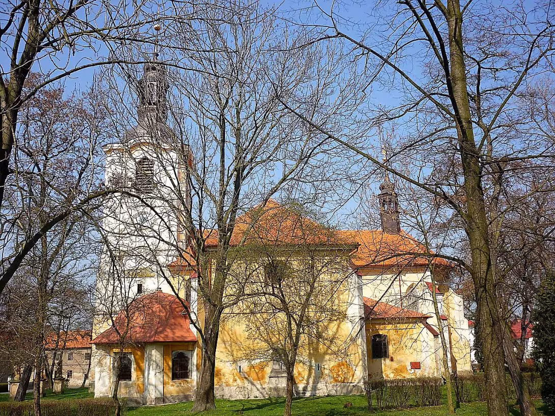 Kostel svatého Martina a Navštívení Panny Marie v Liběšicích