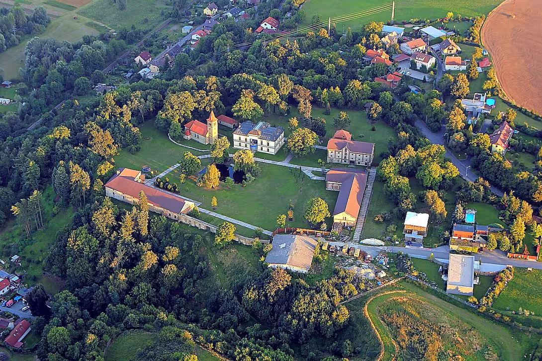 Kostel svatého Michaela archanděla (Michalovice)