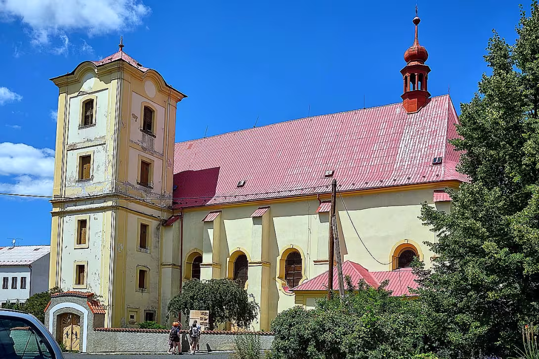 Kostel svatého Michaela archanděla (Bochov)