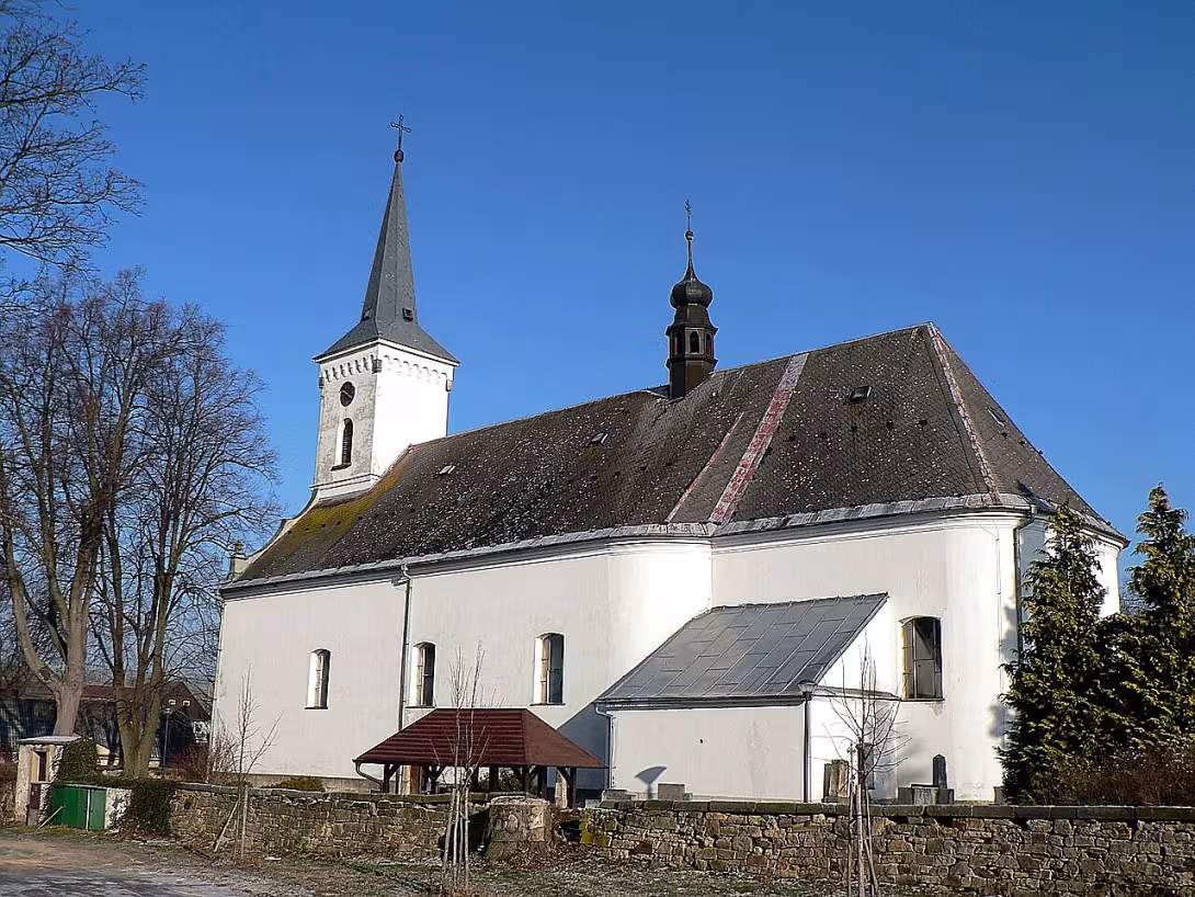 Kostel svatého Mikuláše (Maletín)