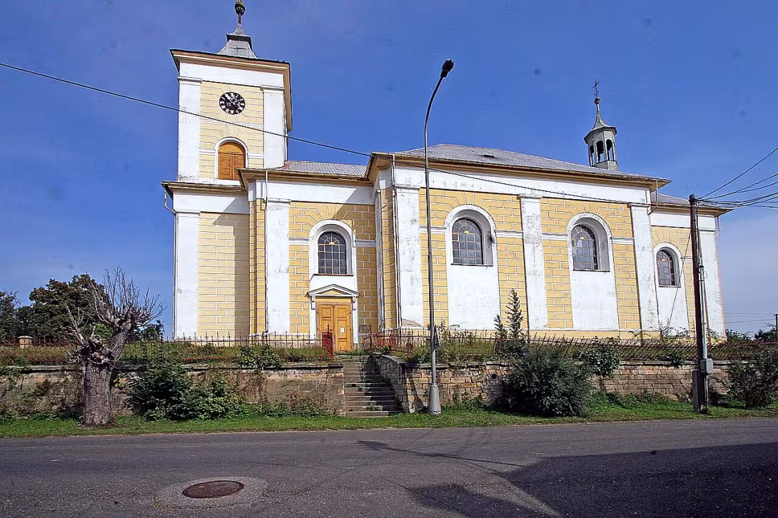 Kostel svatého Mikuláše Tolentinského (Vysoké Veselí)