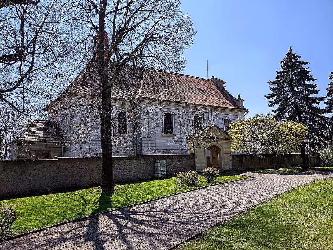 Kostel svatého Šimona a Judy (Plazy)