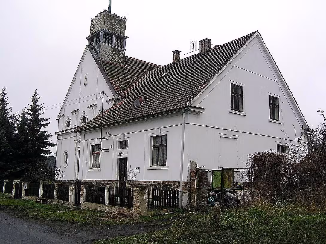 Sbor a fara Církve československé husitské