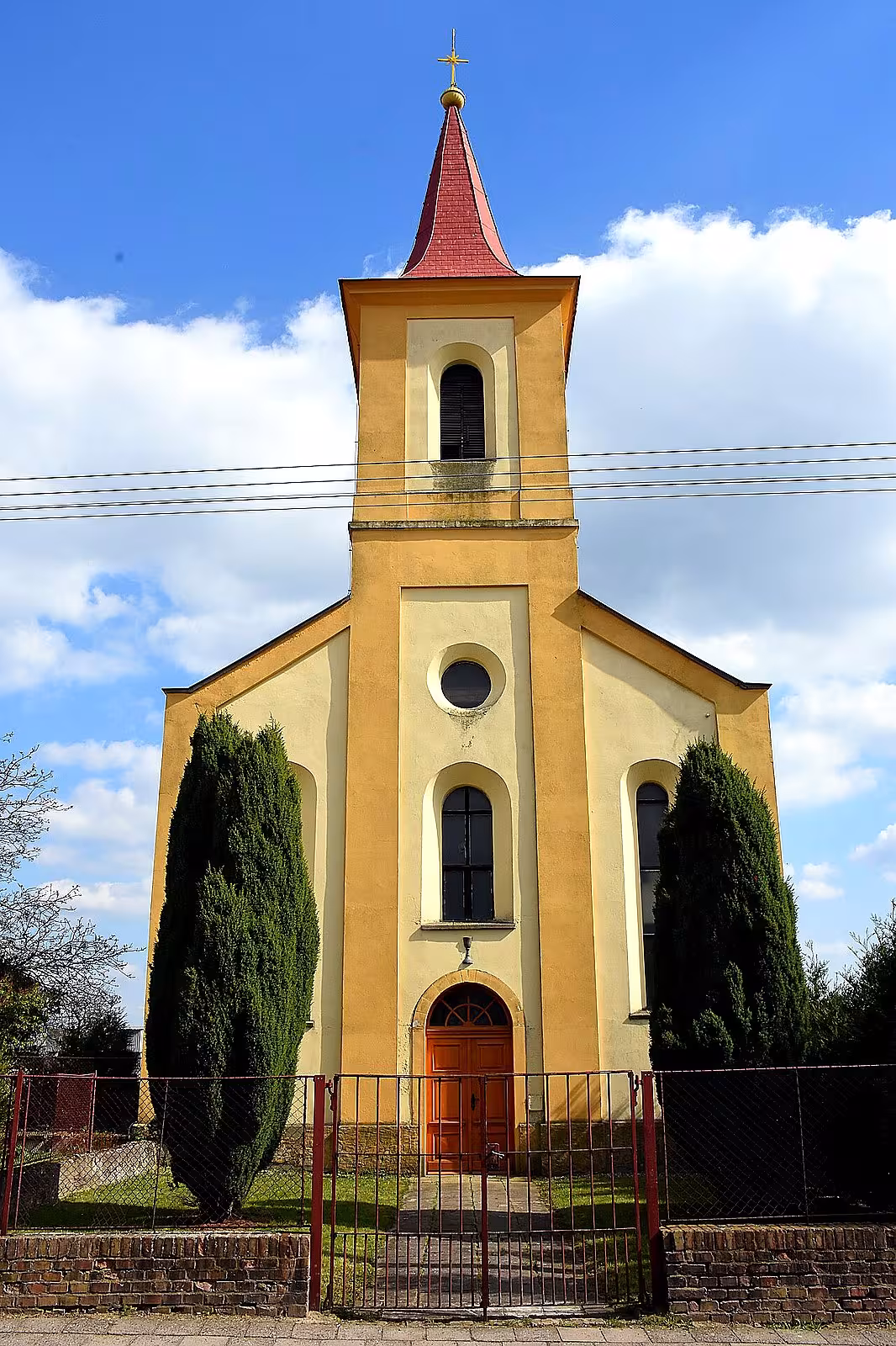 evangelický kostel v Libkovicích pod Řípem