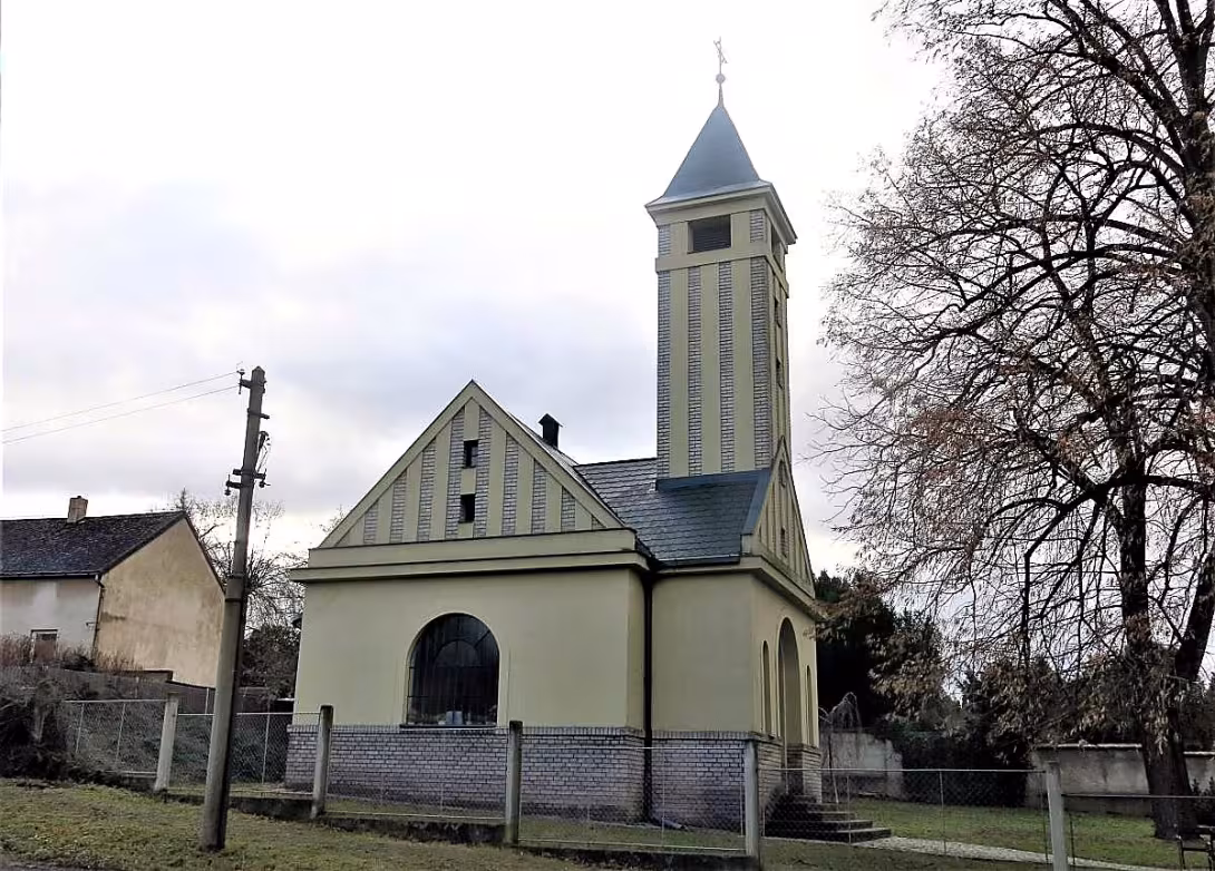 hřbitovní kaple v Kralupech nad Vltavou