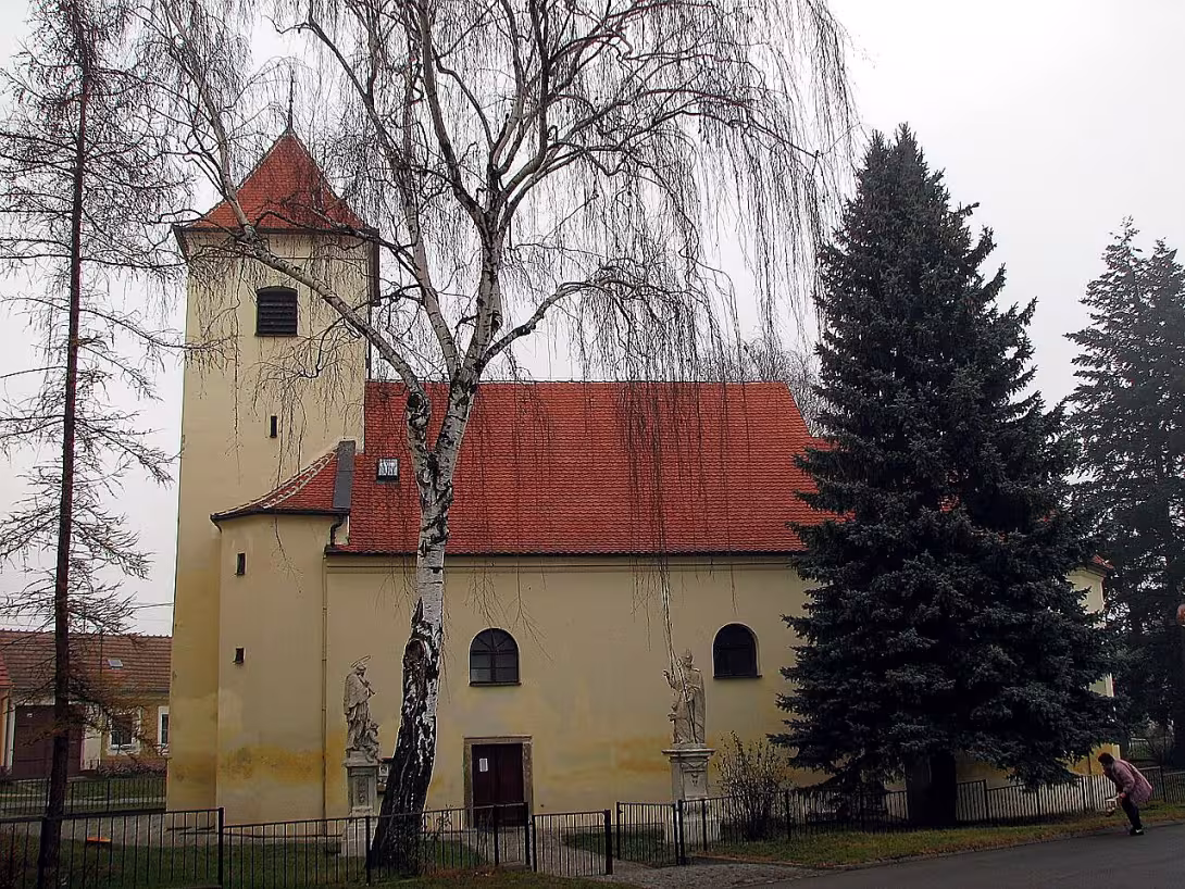 kostel Nanebevzetí Panny Marie (Mikulčice)