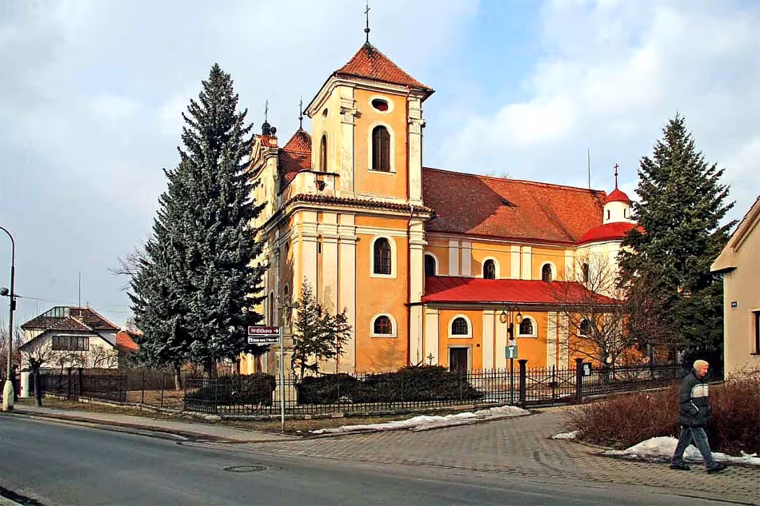 kostel Narození Panny Marie (Dašice)