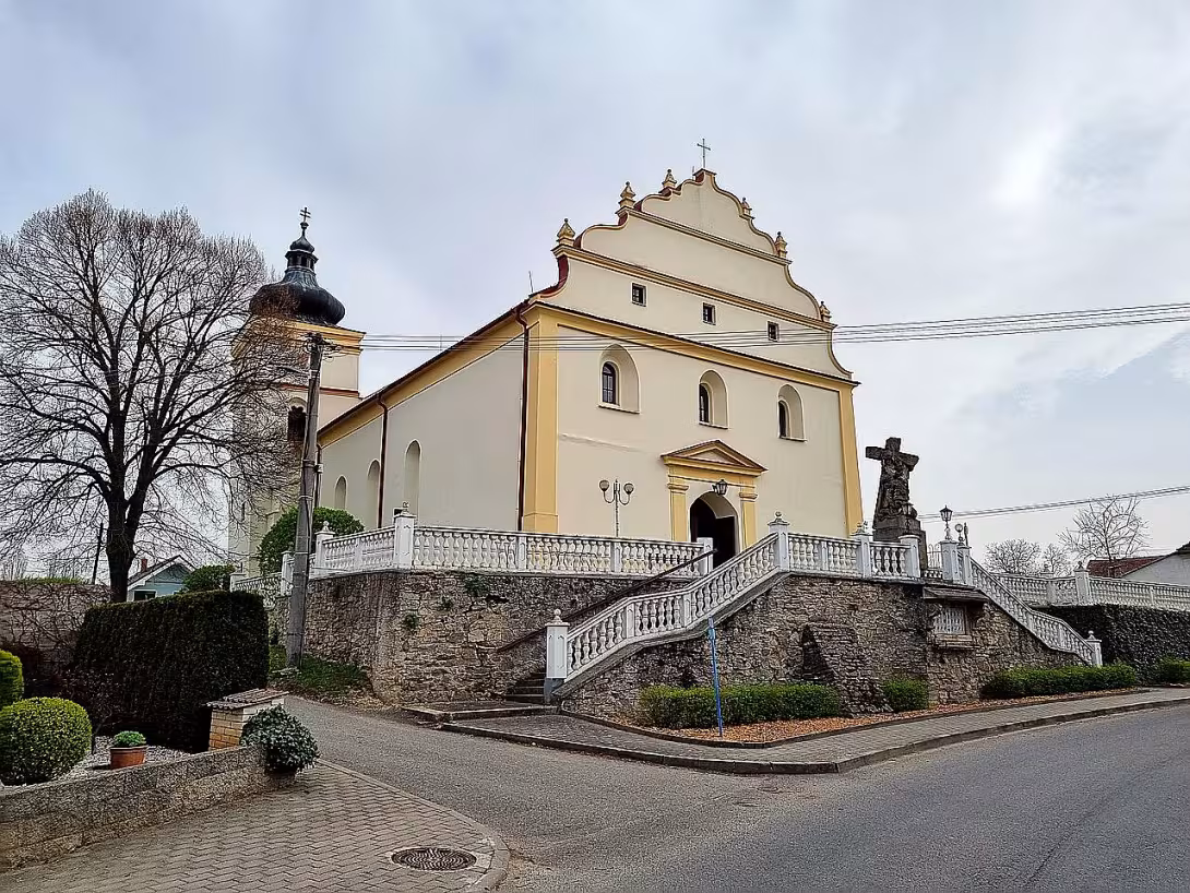 kostel Nejsvětější Trojice (Horní Dunajovice)