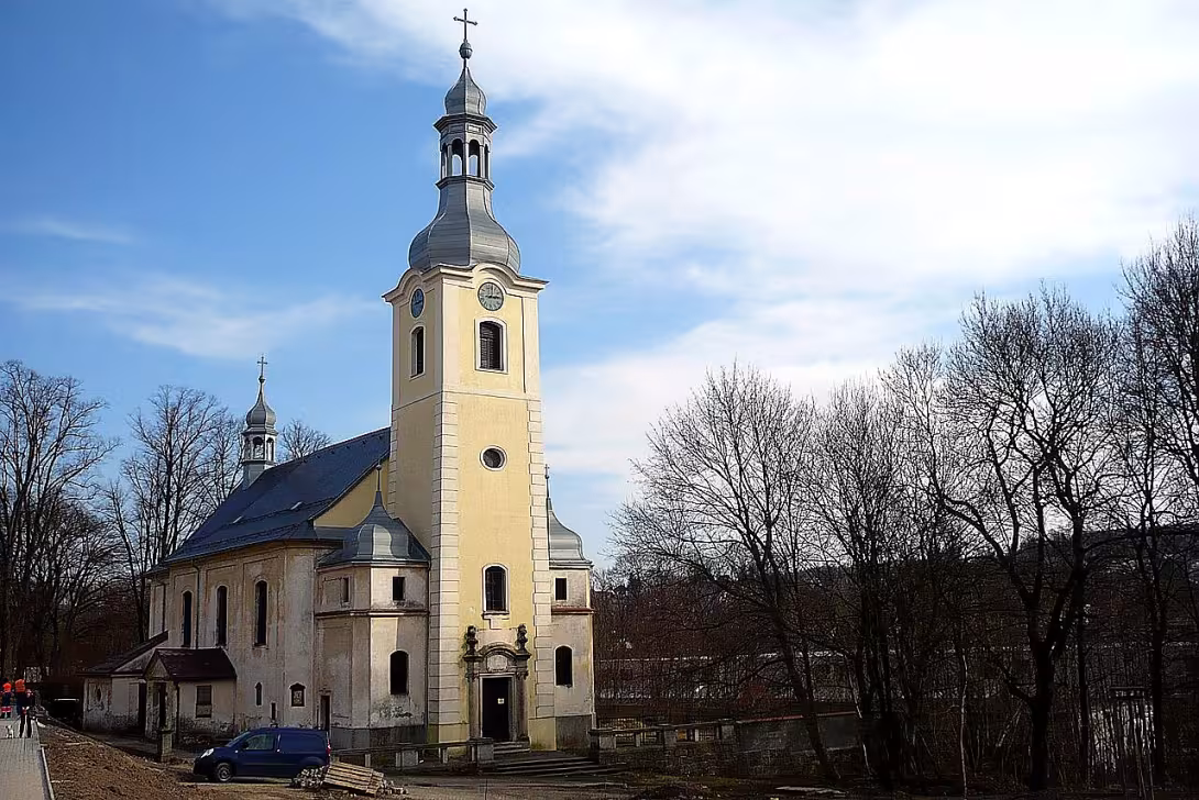 kostel Nejsvětější Trojice ve Vratislavicích nad Nisou