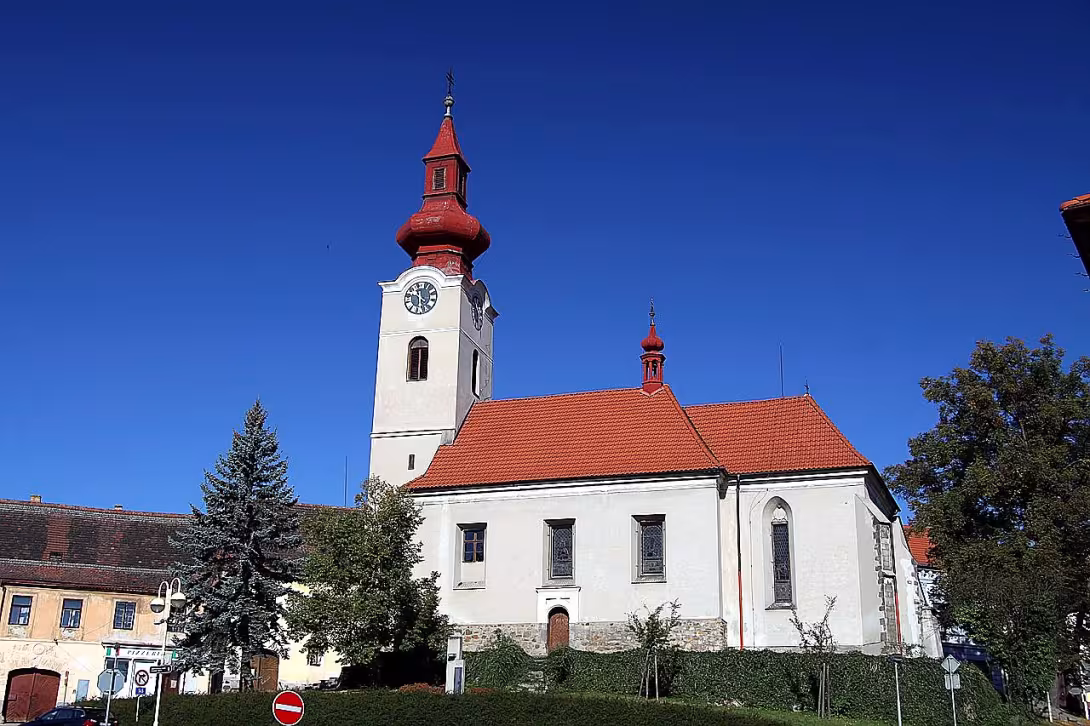 kostel Povýšení svatého Kříže (Husinec)