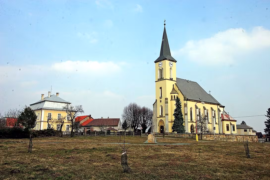 kostel sv. Jana Křtitele (Dohalice)