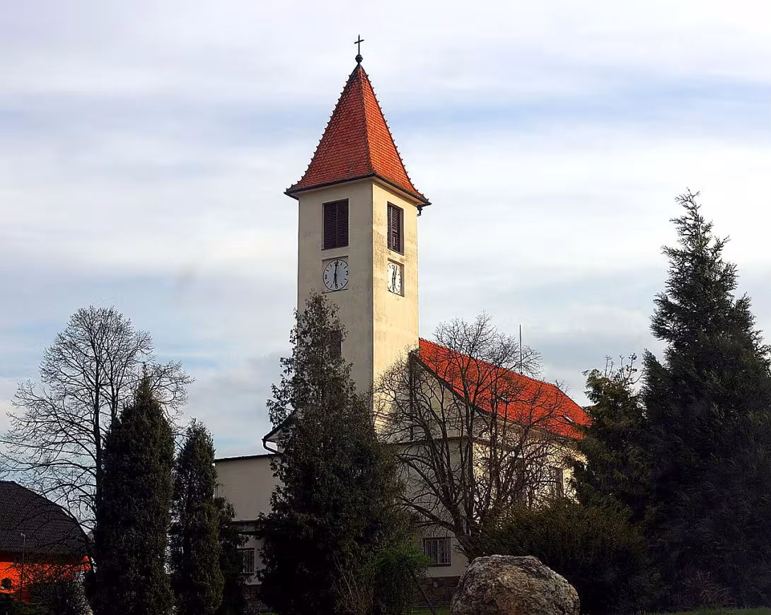 kostel svatého Cyrila a Metoděje (Jezeřany-Maršovice)