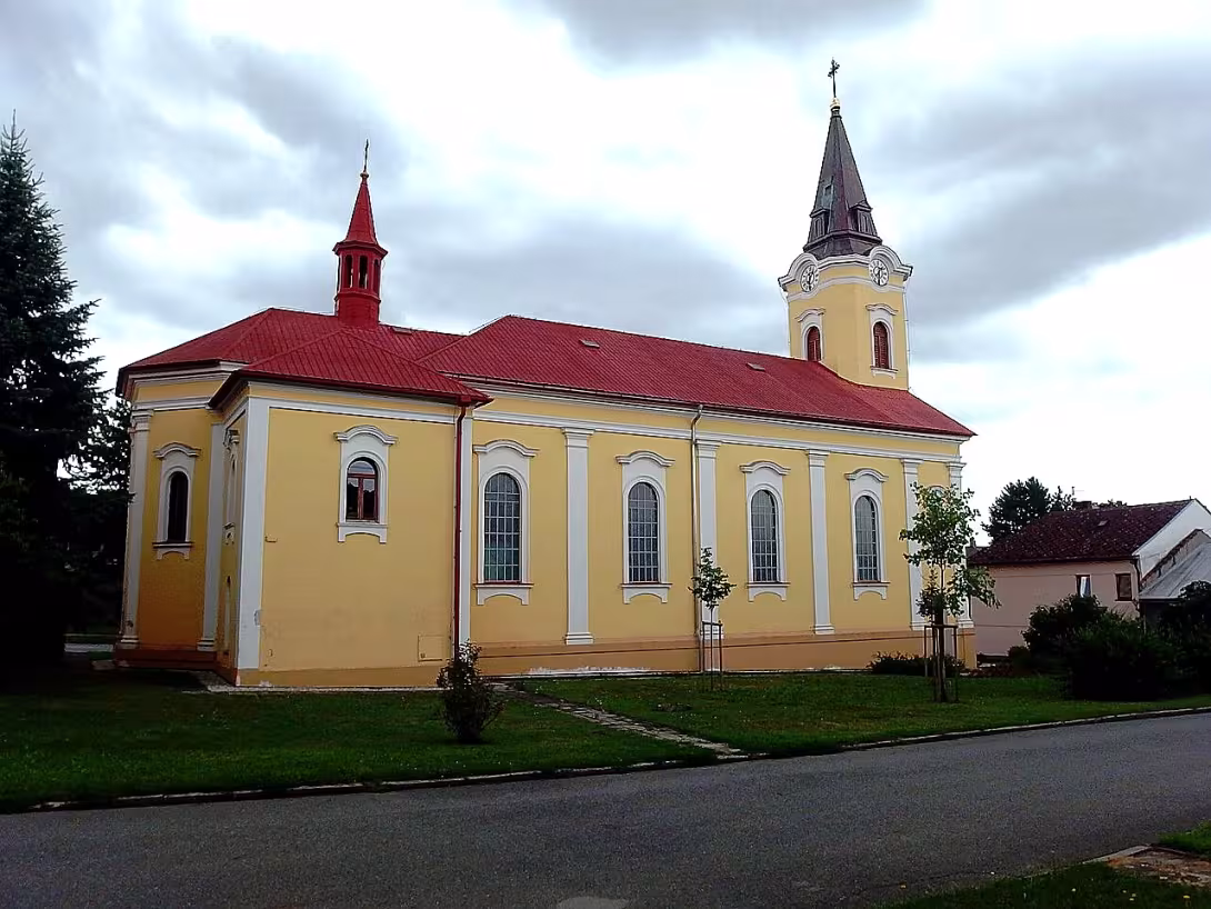 kostel svatého Cyrila a Metoděje (Doloplazy)