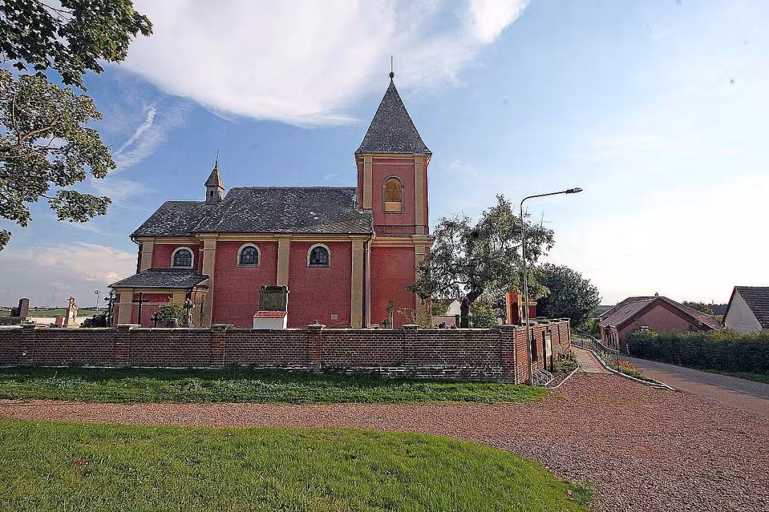 kostel svatého Jiří (Hrádek)