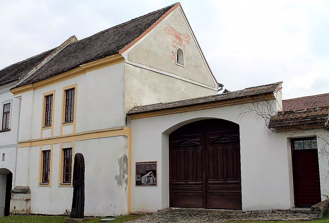 kostel svatého Mikuláše Tolentinského (Vratěnín)