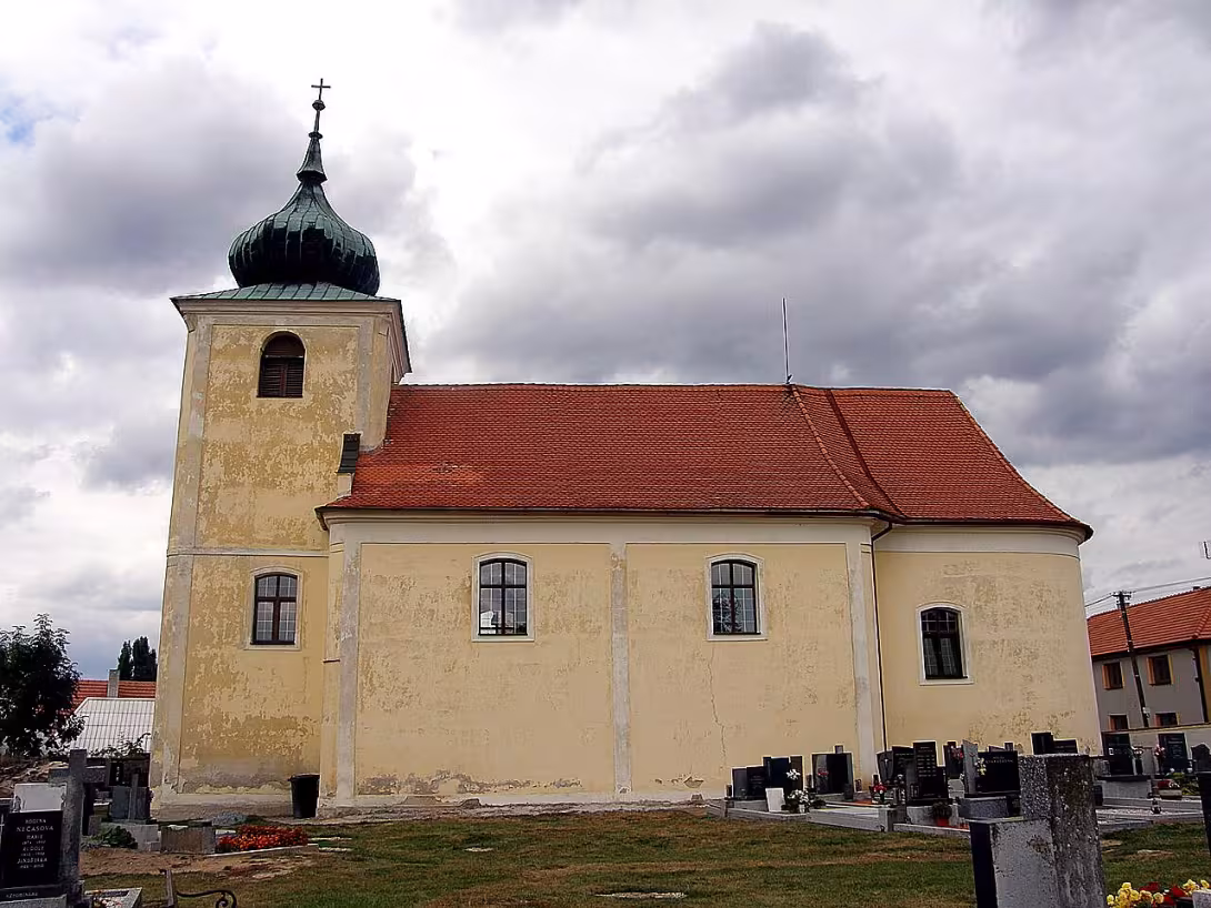 kostel svatého Petra a Pavla (Petrovice)