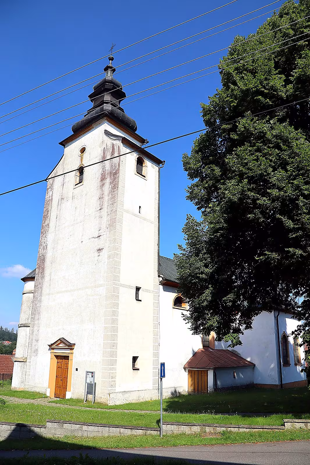 kostel svatého Vavřince (Červená Lhota)