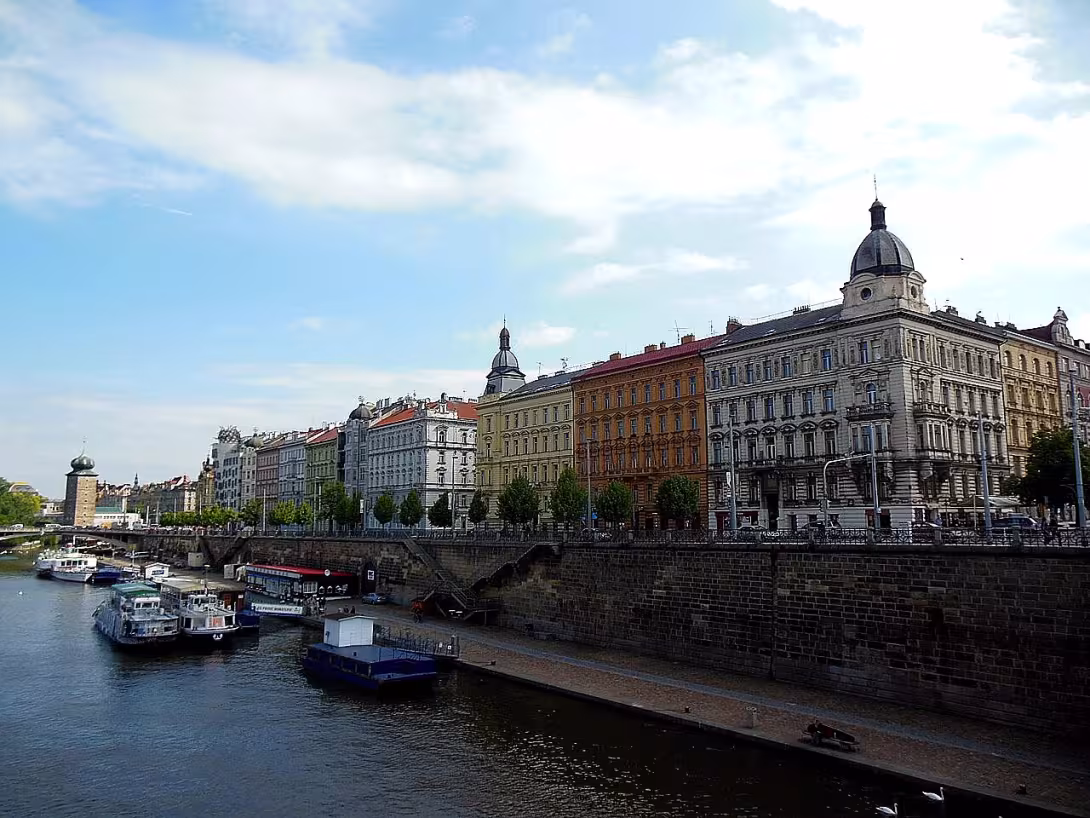 Rašínovo nábřeží