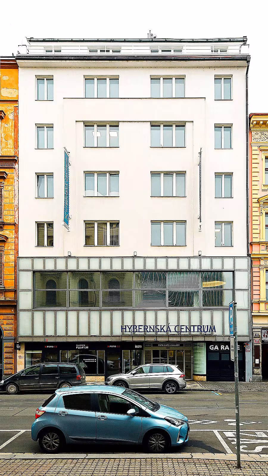 Prague City University