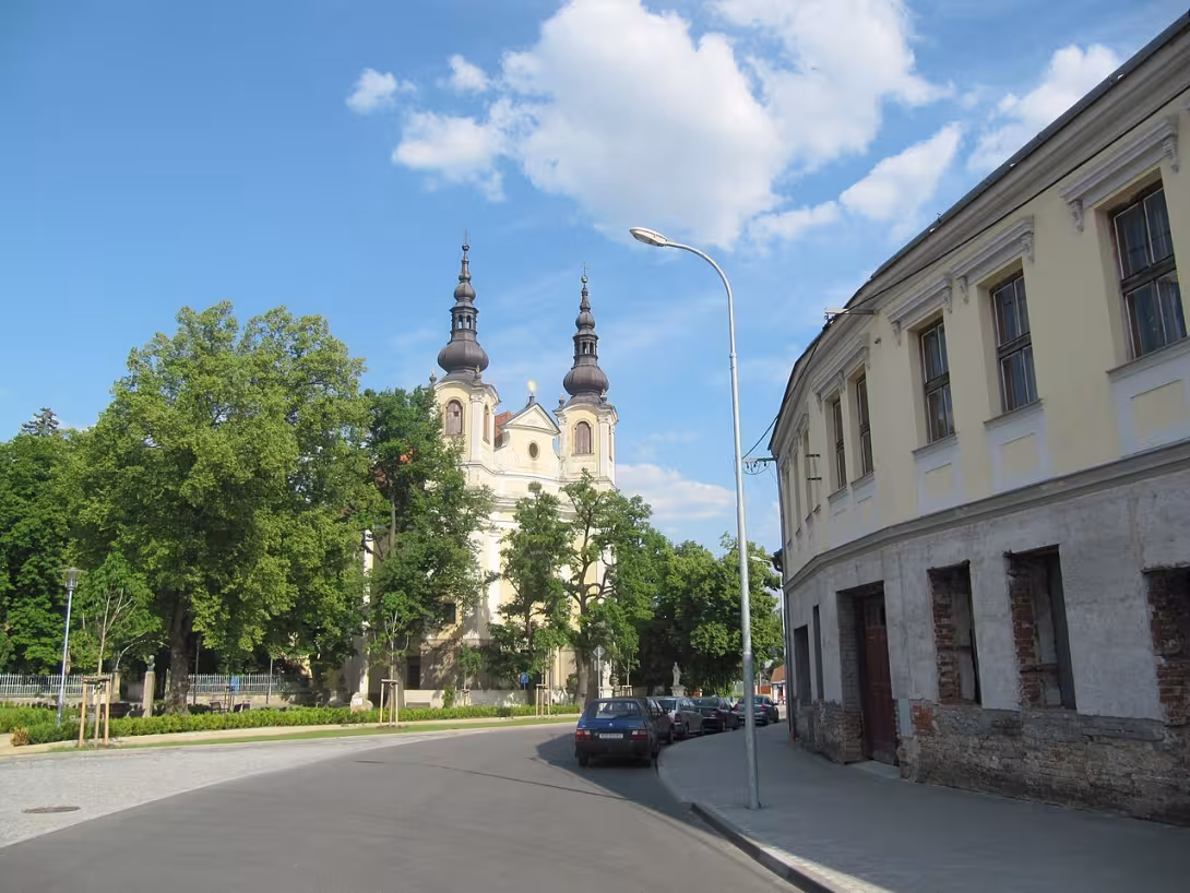 Dzisiejszy widok – Kostel Nanebevzetí Panny Marie a svatého Jana Nepomuckého