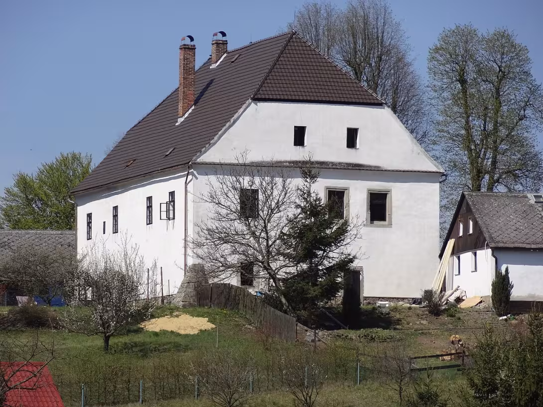Dzisiejszy widok – Horní tvrz ve Volfarticích