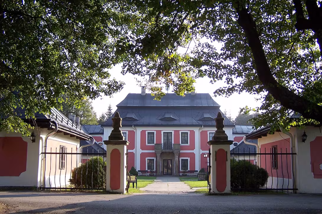 Dnešní pohled – Karlštejn (zámek)