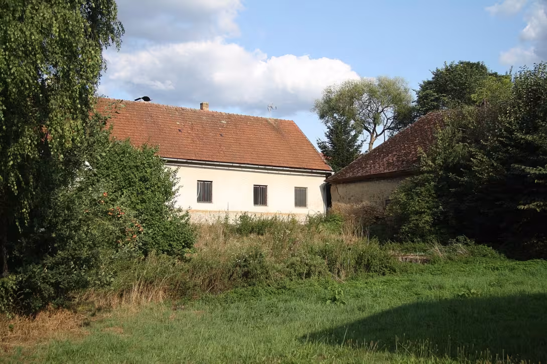 Dnešní pohled – Lhotice