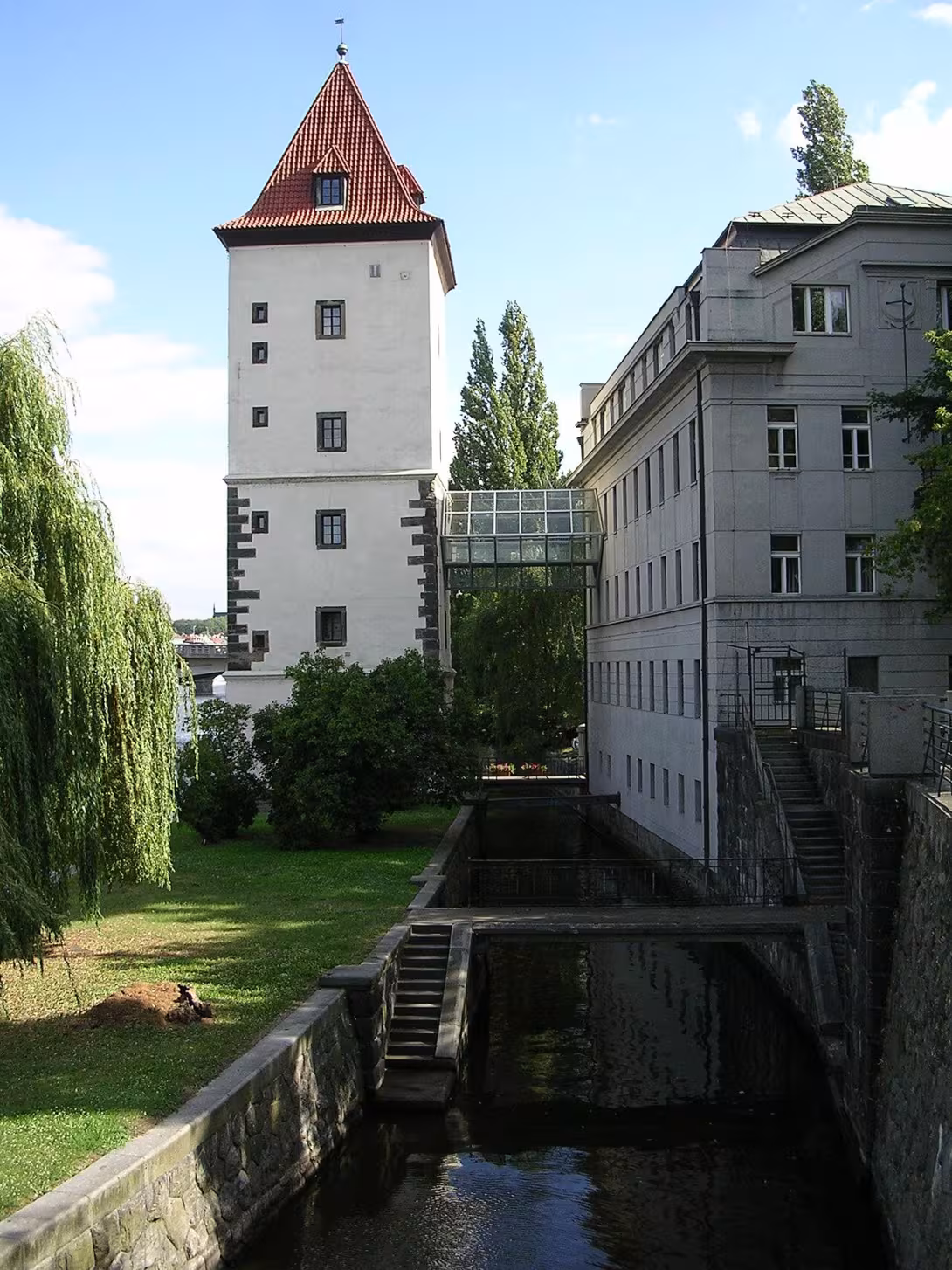 Dnešní pohled – Malostranská vodárenská věž