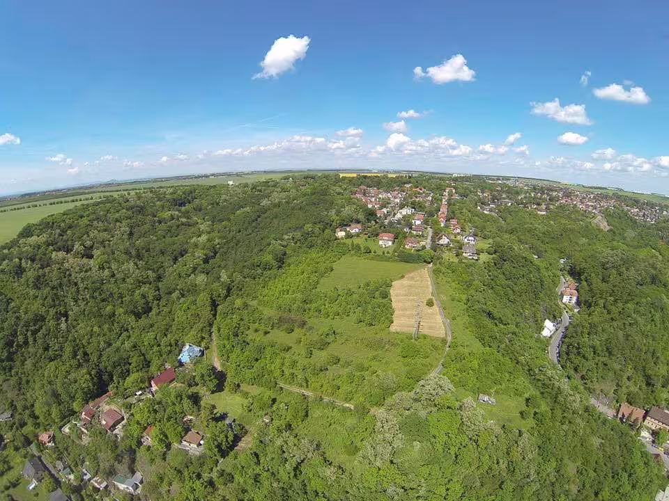 Dnešní pohled – Pravý Hradec