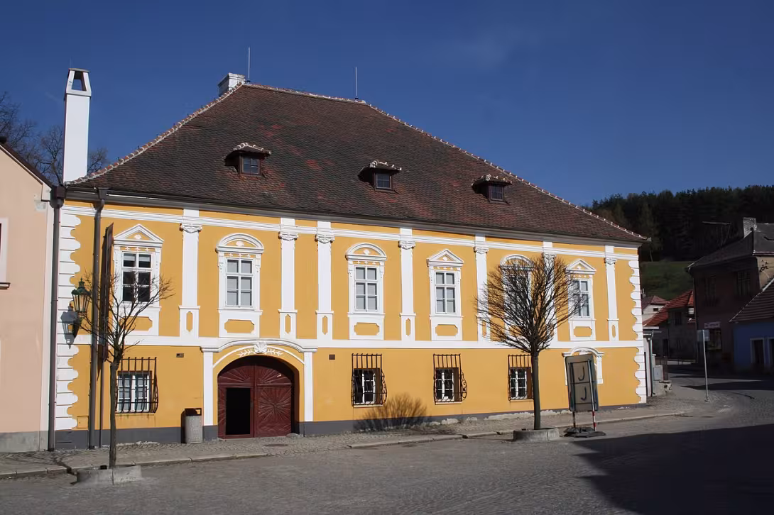 Dnešní pohled – Rodný dům Josefa Hoffmanna
