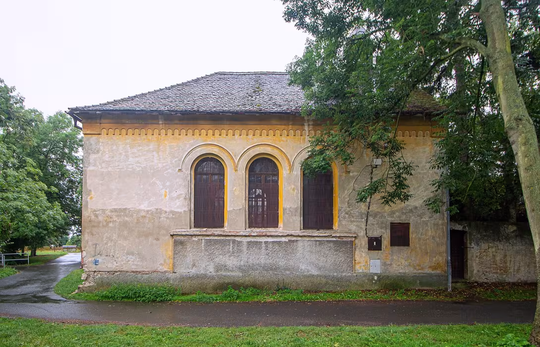 Dnešní pohled – Synagoga v Třebívlicích