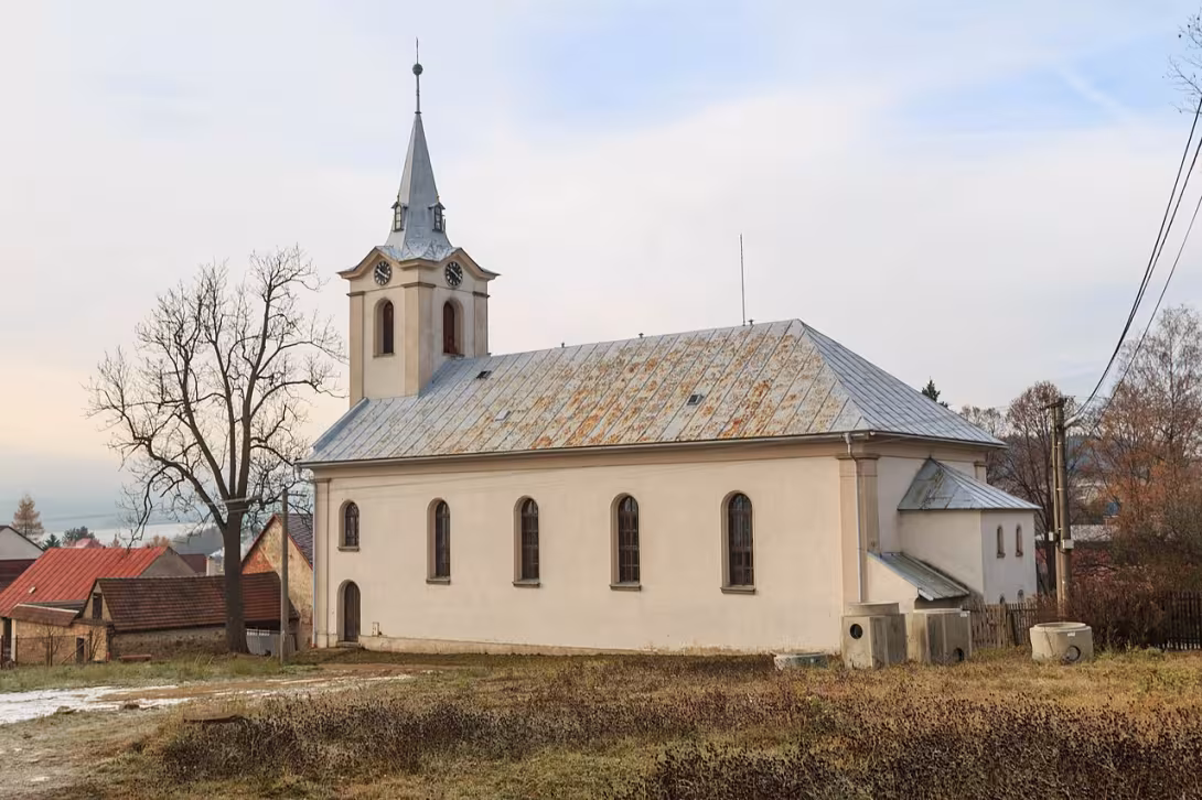 Dnešní pohled – evangelický kostel ve Sněžném