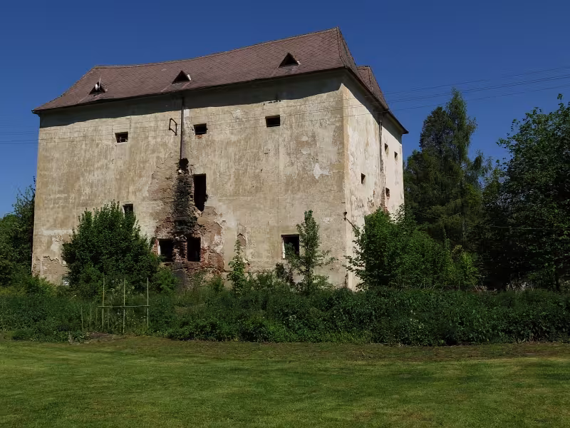 Dnešní pohled – tvrz Hamr
