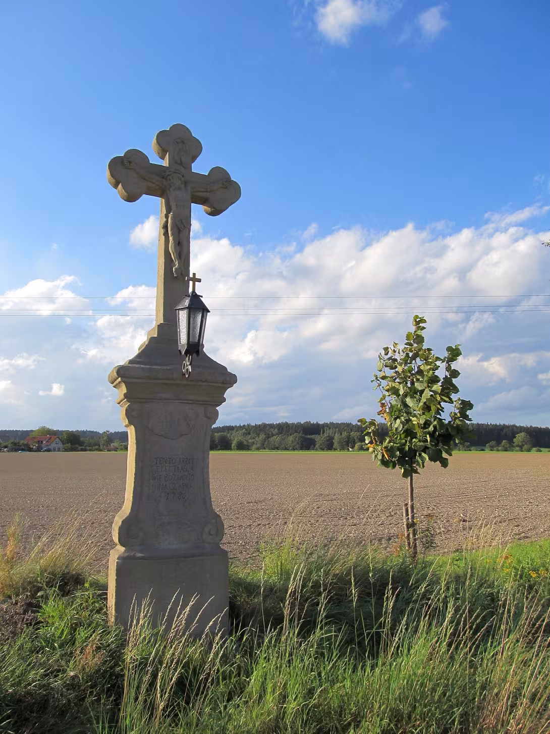 Dzisiejszy widok – Kříž východně od Brzic