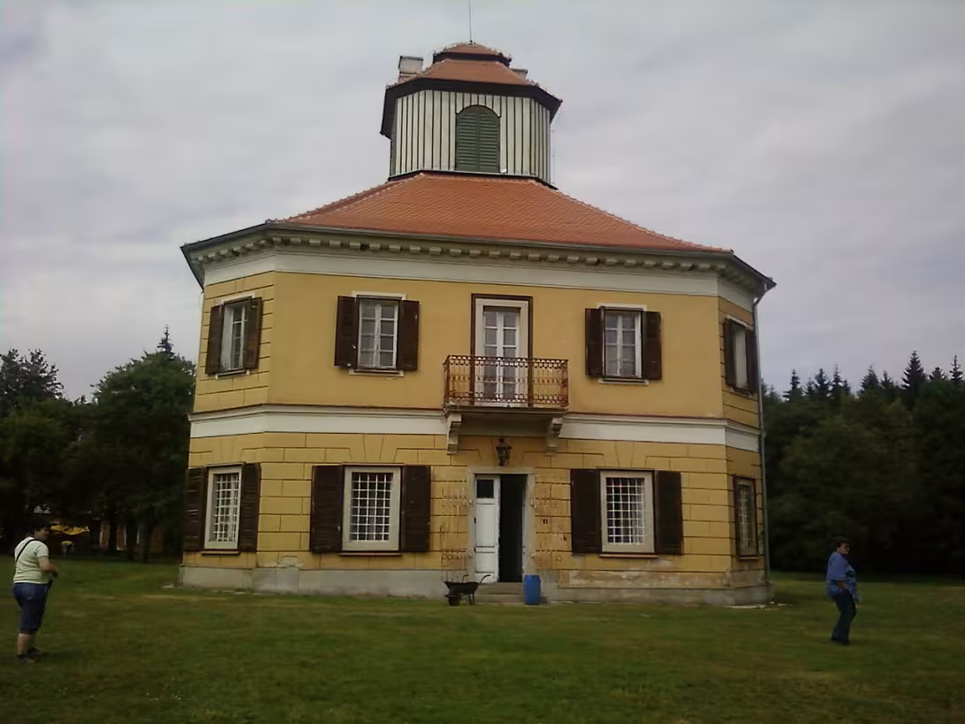 Today's view – Lovecký zámeček Aleje