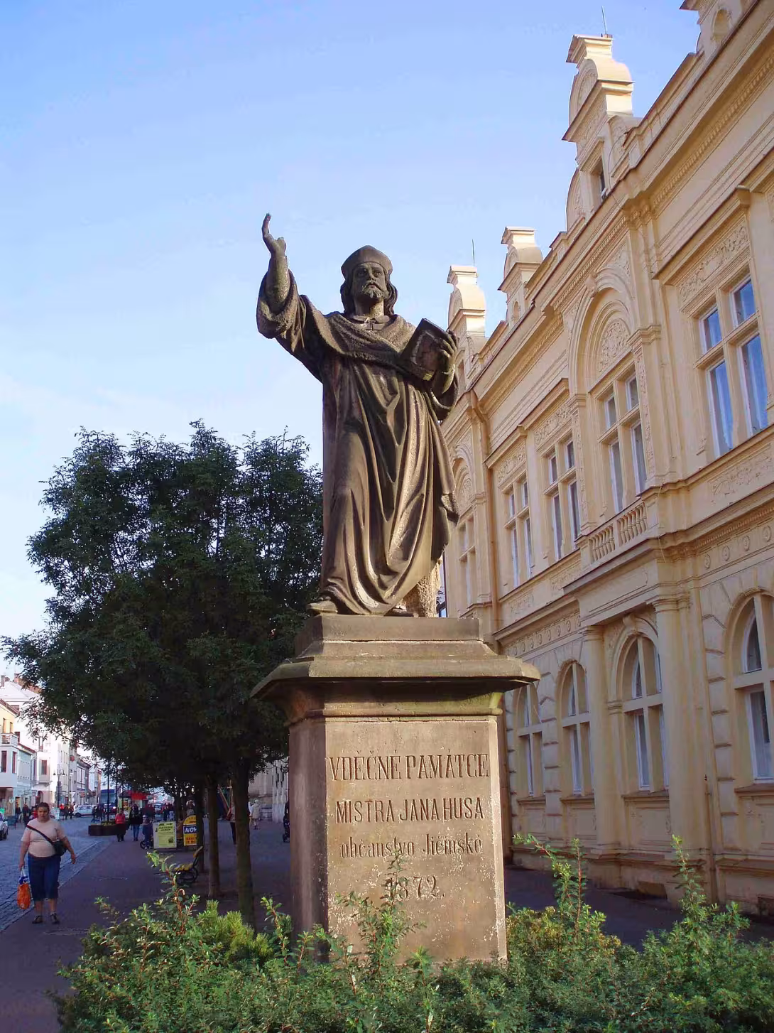 Dnešní pohled – Pomník mistra Jana Husa (Jičín)
