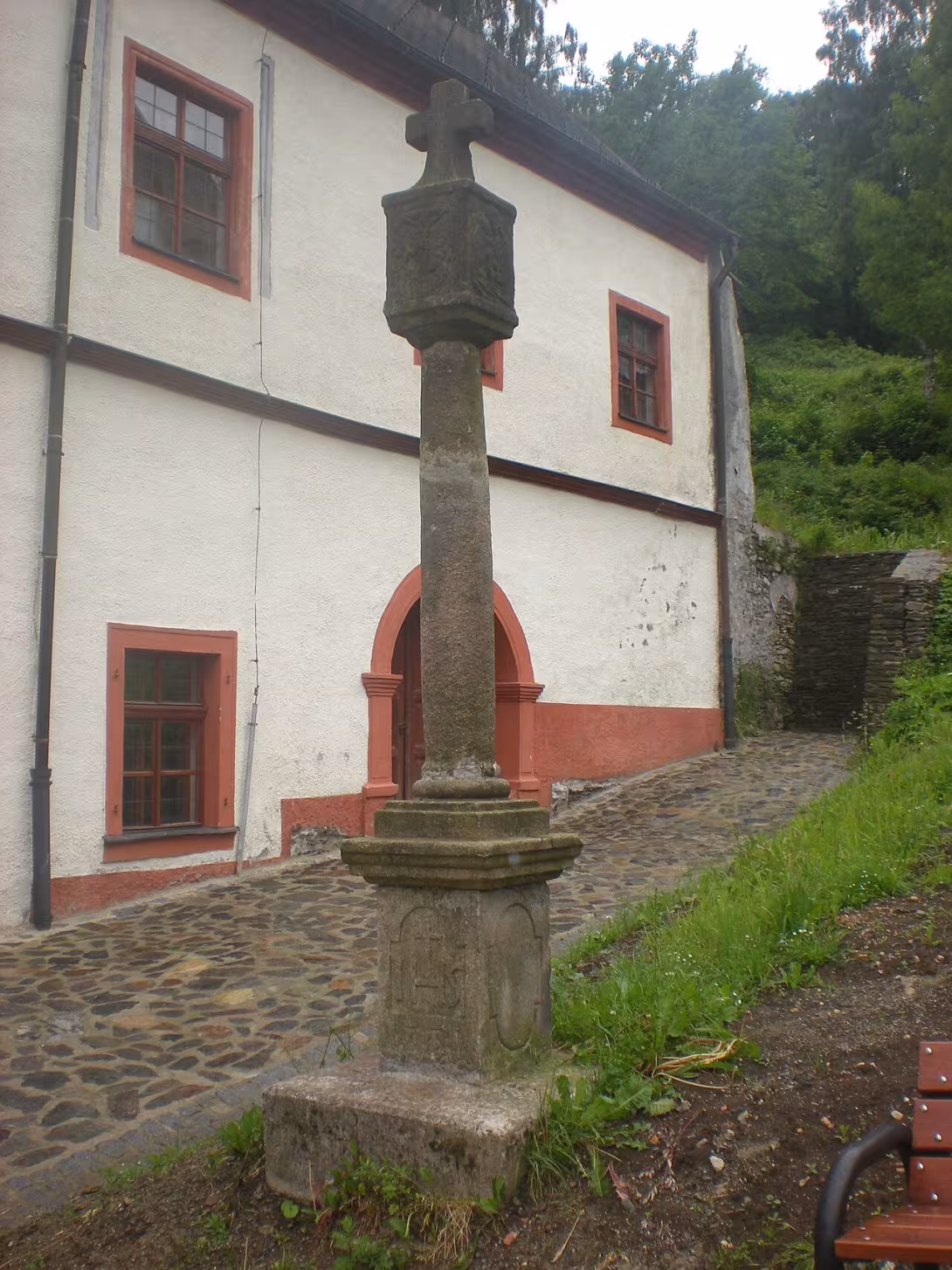 Dnešní pohled – Popravčí kříž