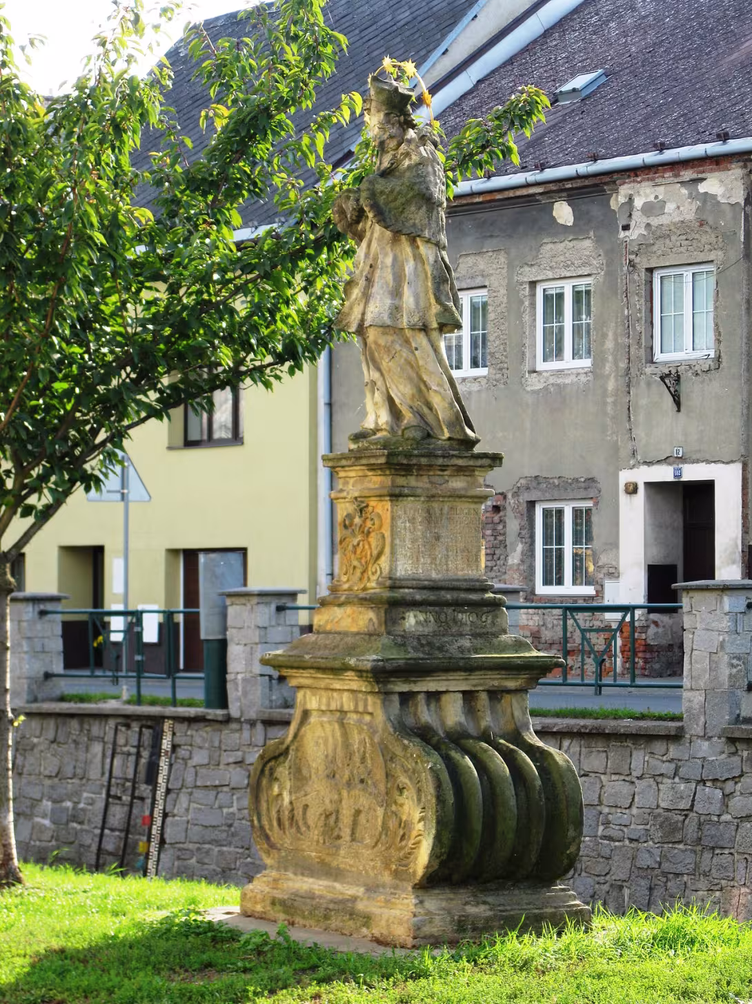 Dnešní pohled – Socha svatého Jana Nepomuckého (Šternberk)