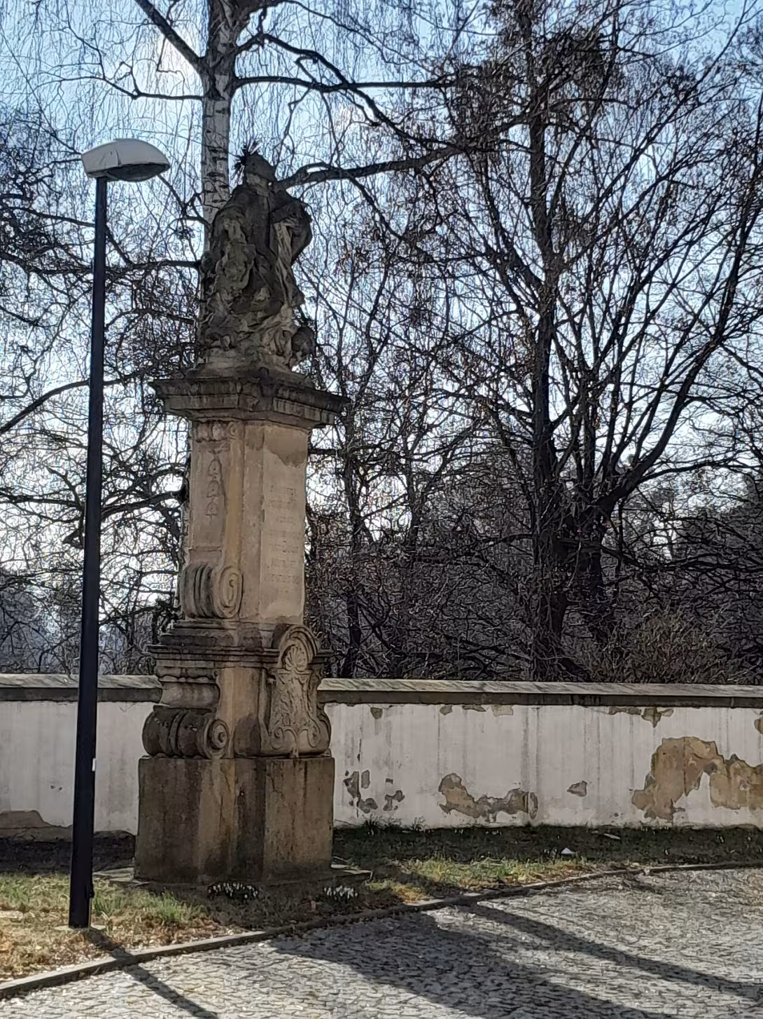 Dnešní pohled – Socha svatého Jana Nepomuckého 1747