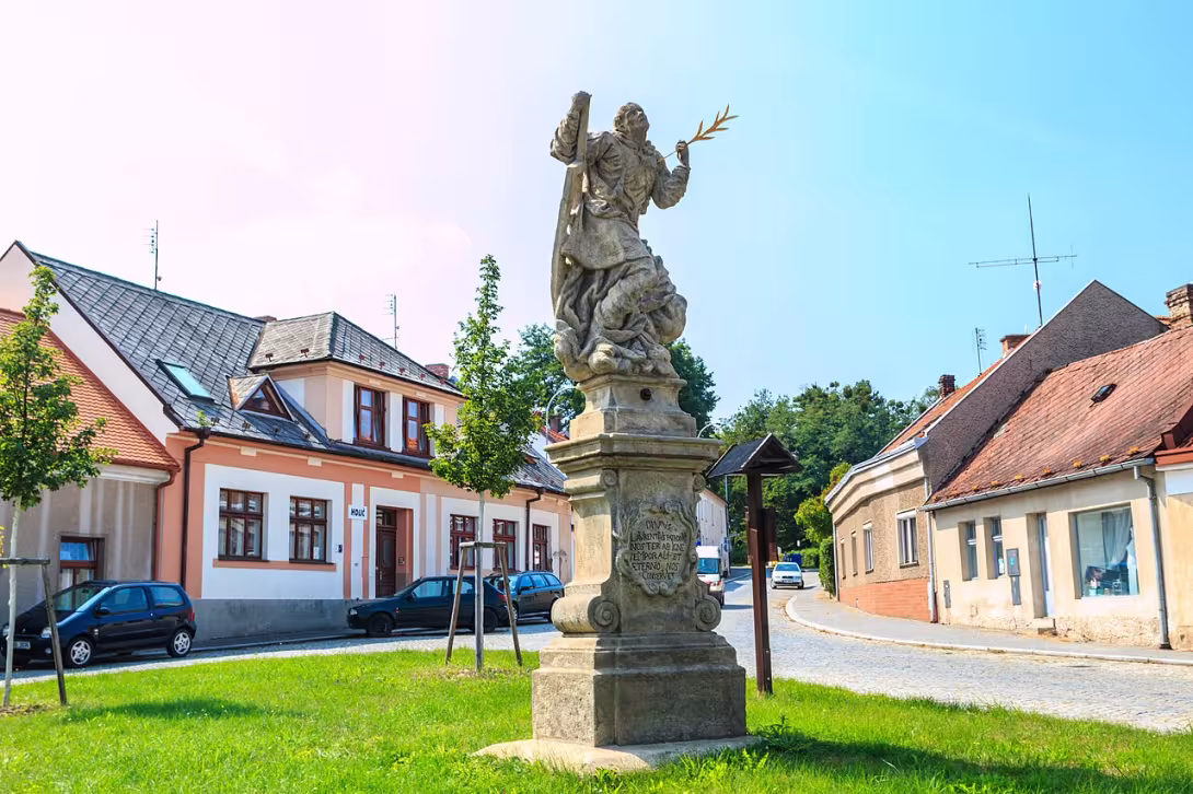 Dzisiejszy widok – Socha svatého Vavřince (Heřmanův Městec)