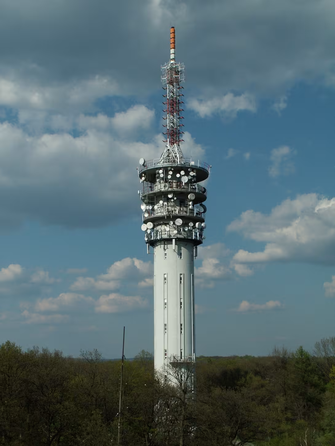 Dzisiejszy widok – Vysílač Hády