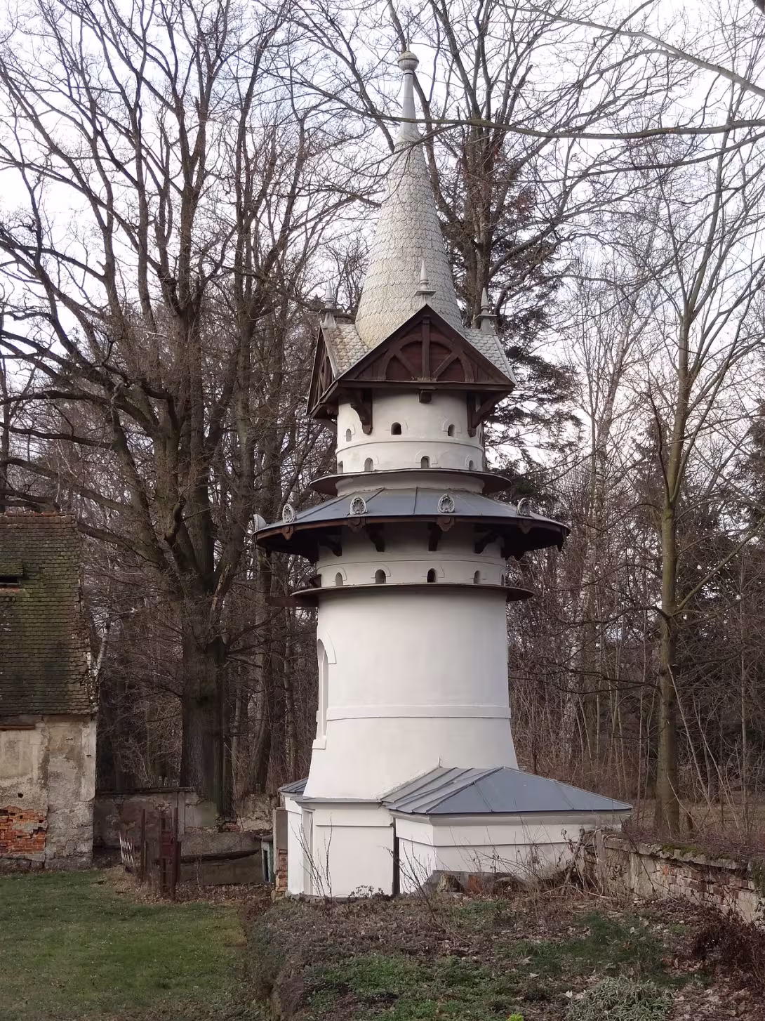 Today's view – Zděný holubník v zemědělském dvoře čp. 297
