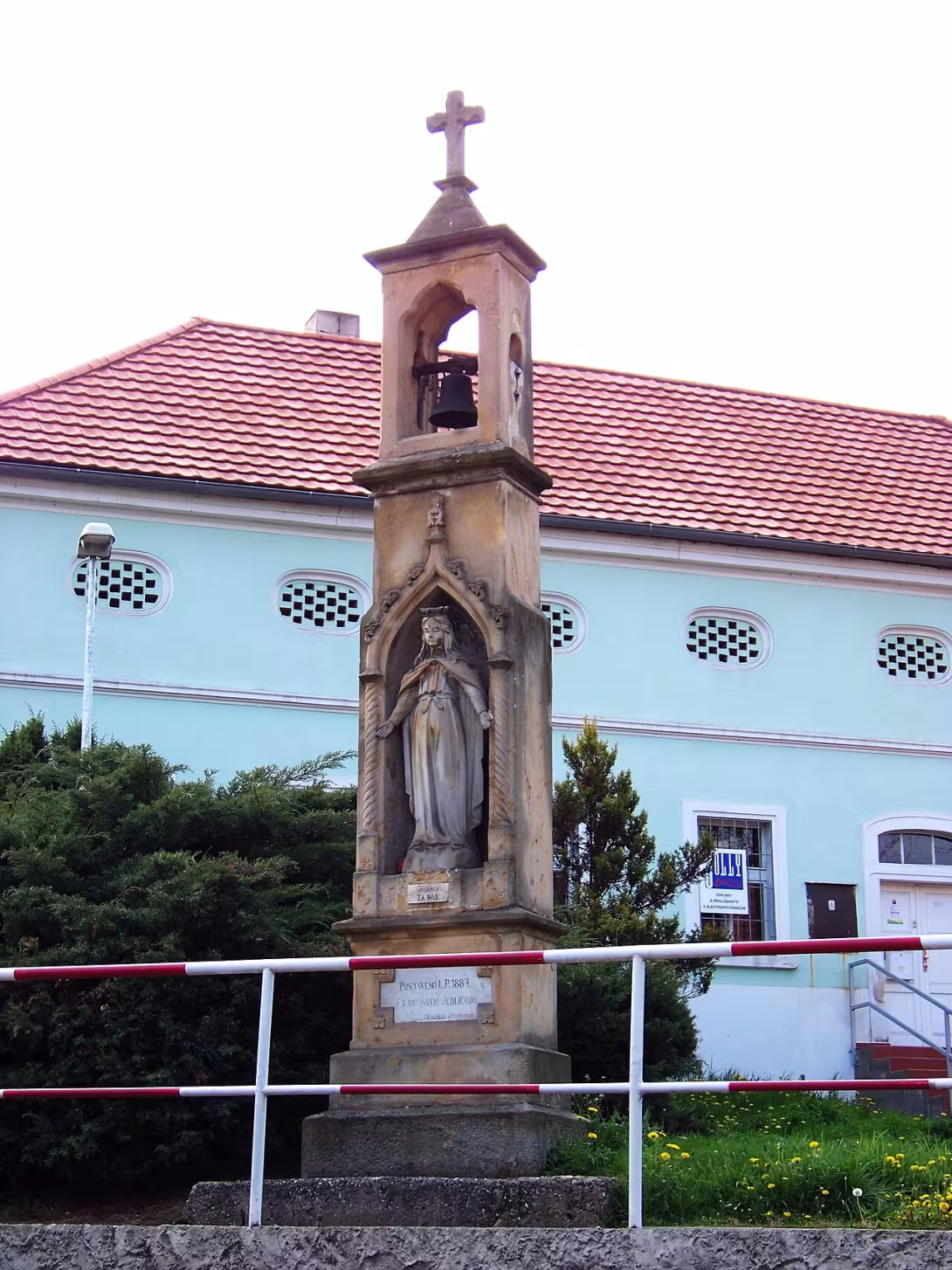 Dzisiejszy widok – Zvonička (Královice)