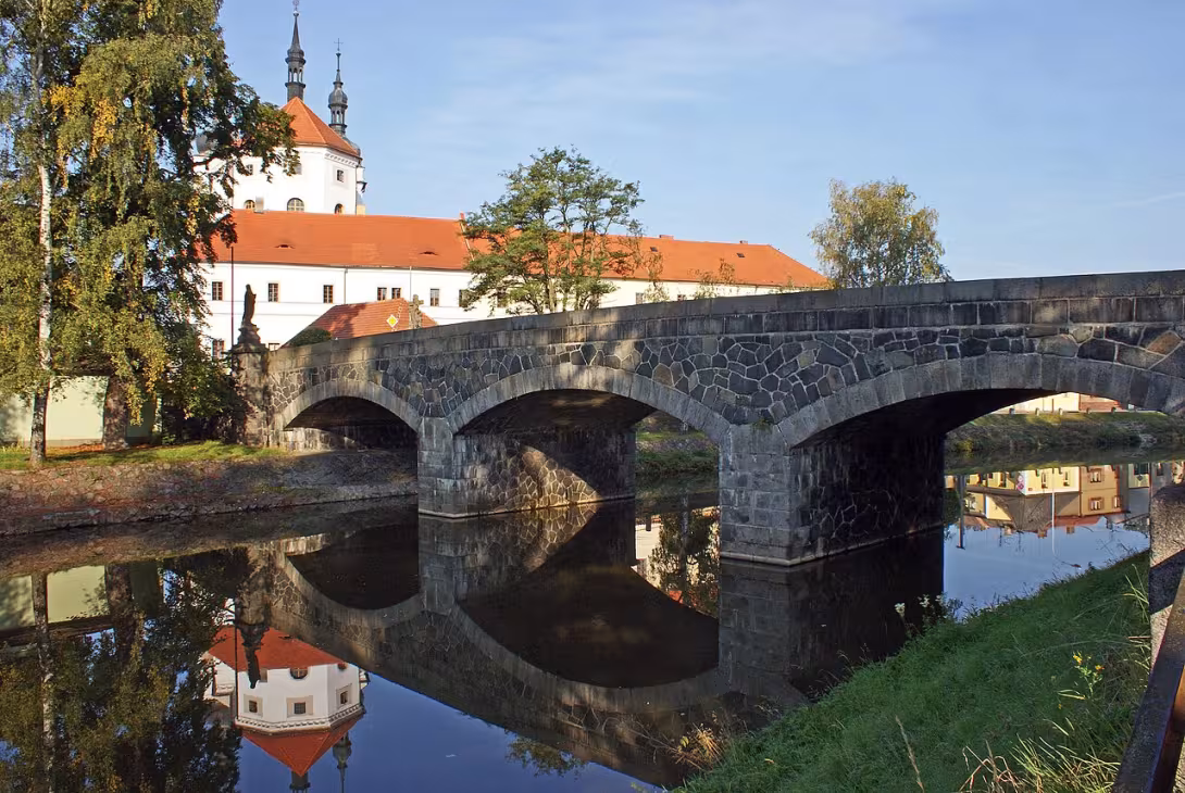 Dnešní pohled – kamenný most v Březnici