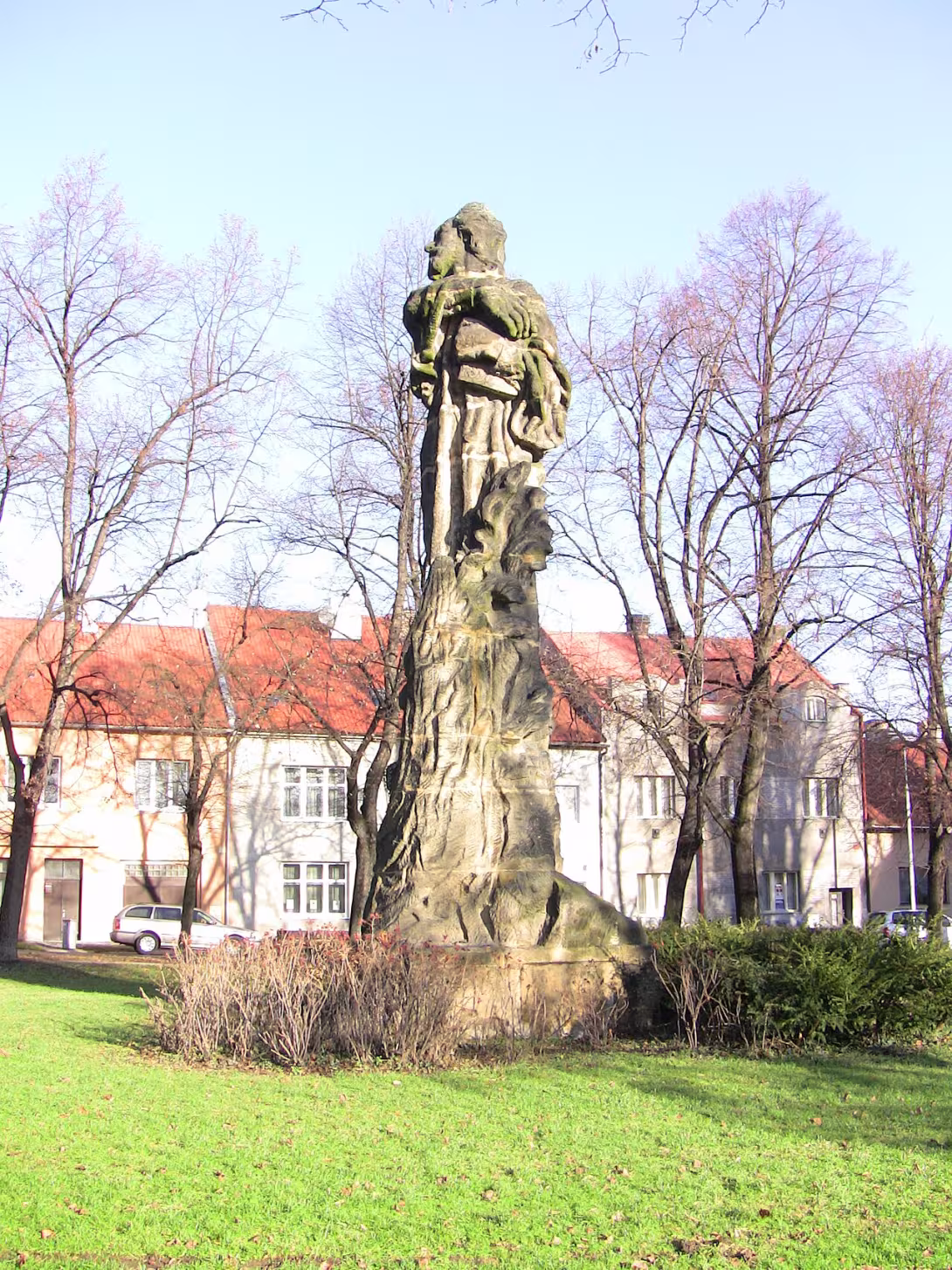 Dnešní pohled – pomník Mistra Jana Husa v Kolíně