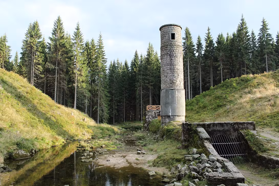 Dnešní pohled – přehrada Desná